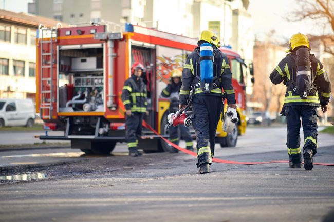 Incendie d'un entrepôt de 19 000 m2 dans la ZAC de la Cerisaie - Ville de Stains